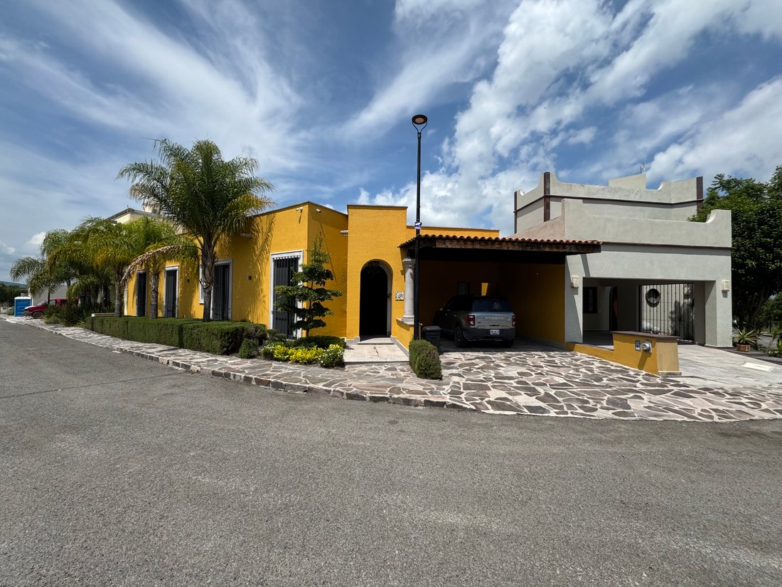 House in Las Campanas, Guanajuato, Mexico 2 - 18341016