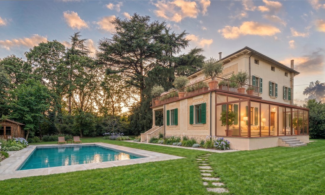 Villa in Verona, Veneto, Italy 1 - 18334723