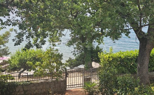 Apartment in Malinska, Primorje-Gorski Kotar County, Croatia 1