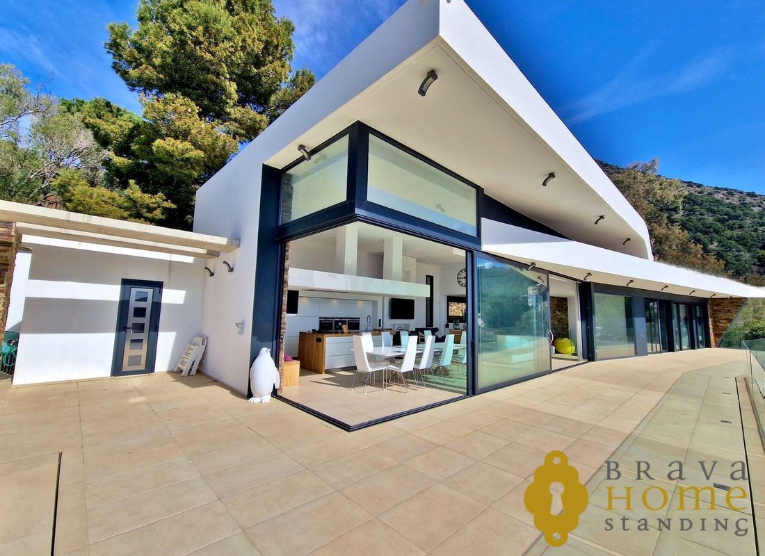 Villa in Roses, Catalonia, Spain 3 - 18335597