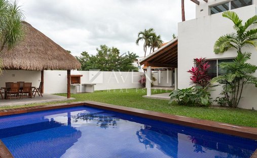 House in Cancún, Quintana Roo, Mexico 1