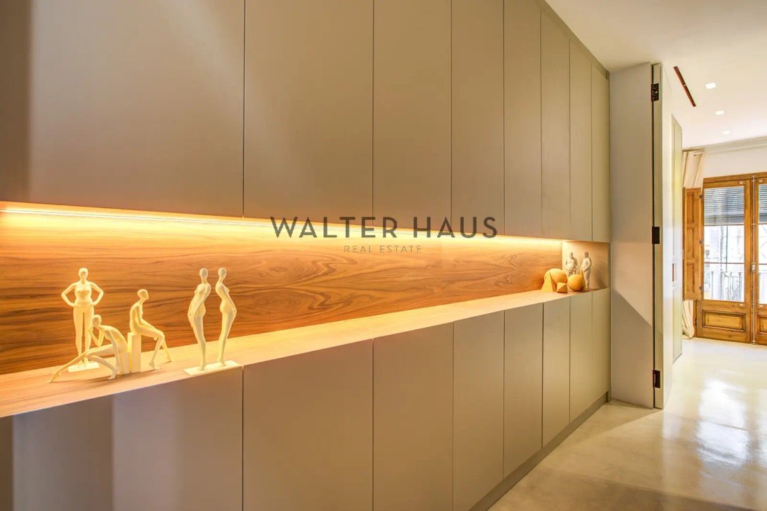 Apartment in Eixample, Barcelona, Spain 2 - 18337531