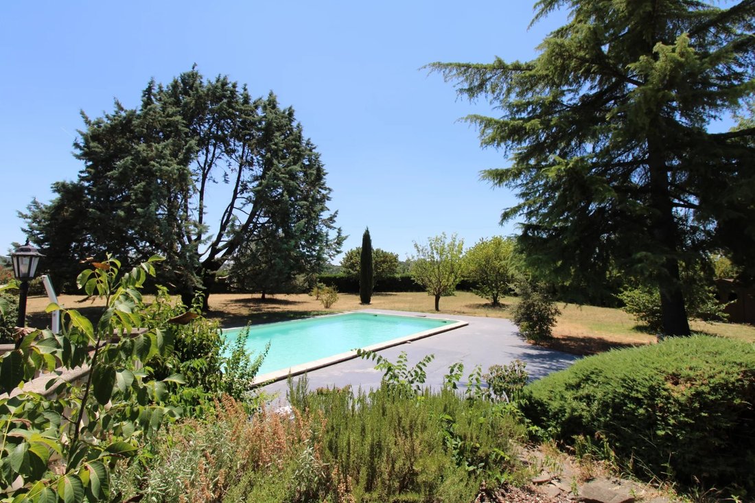 Villa in Uzès, Occitania, France 2 - 18336959
