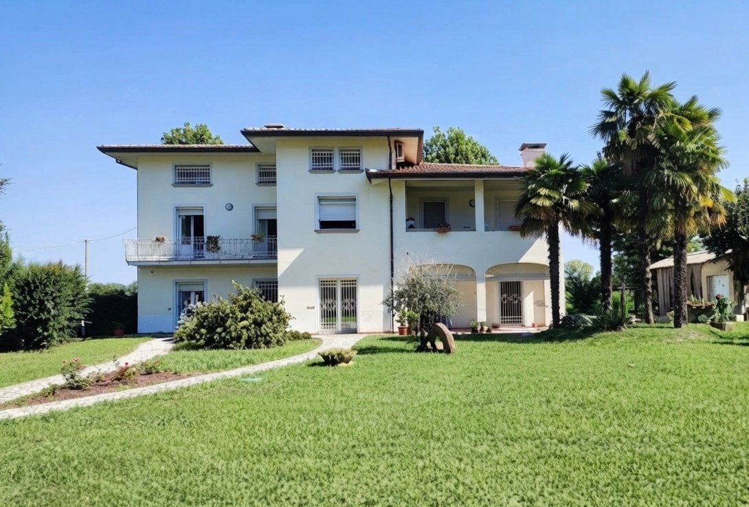 Villa in Annone Veneto, Veneto, Italy 2 - 15326823