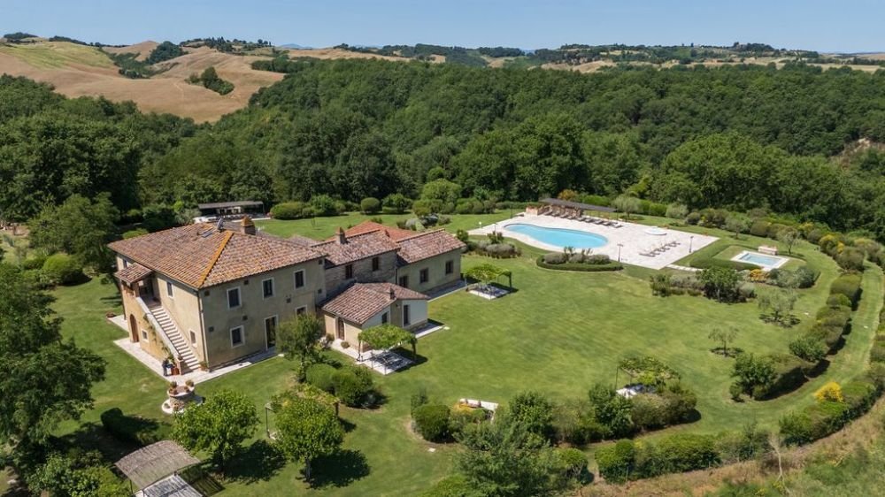 Country House in Asciano, Tuscany, Italy 3 - 18335150