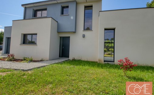 House in Bourgchevreuil, Cesson-Sévigné, France 1
