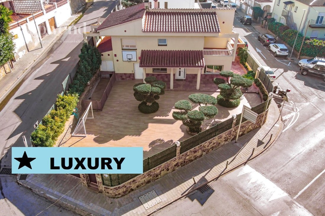 House in Roses, Catalonia, Spain 2 - 18336321
