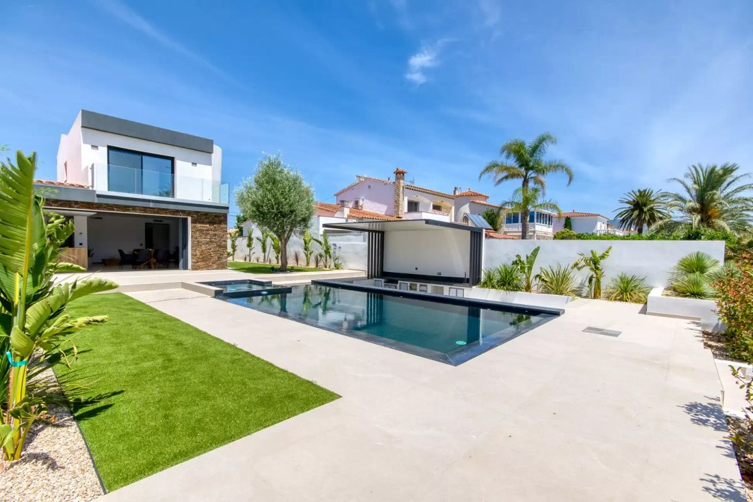 House in Empuriabrava, Catalonia, Spain 3 - 18337144