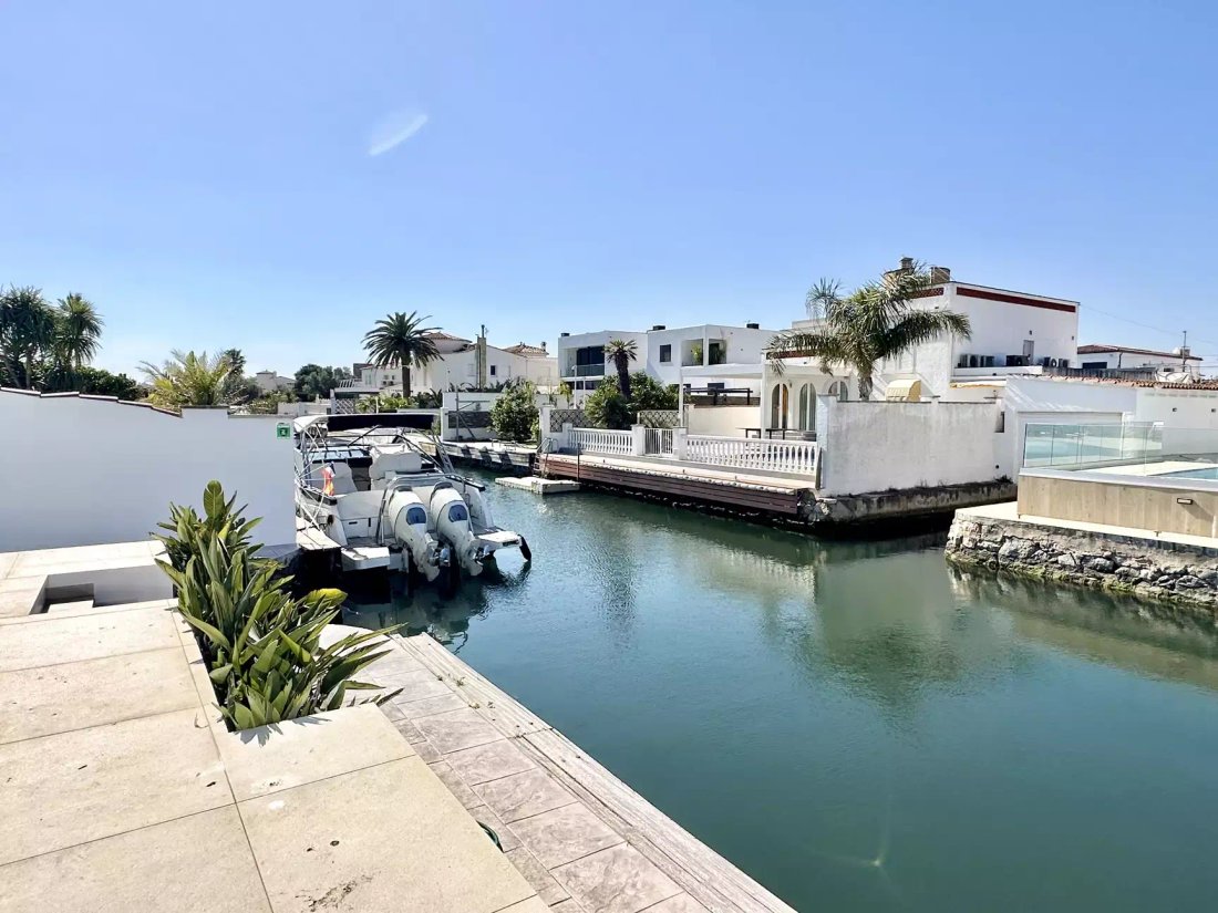 House in Empuriabrava, Catalonia, Spain 4 - 18335115