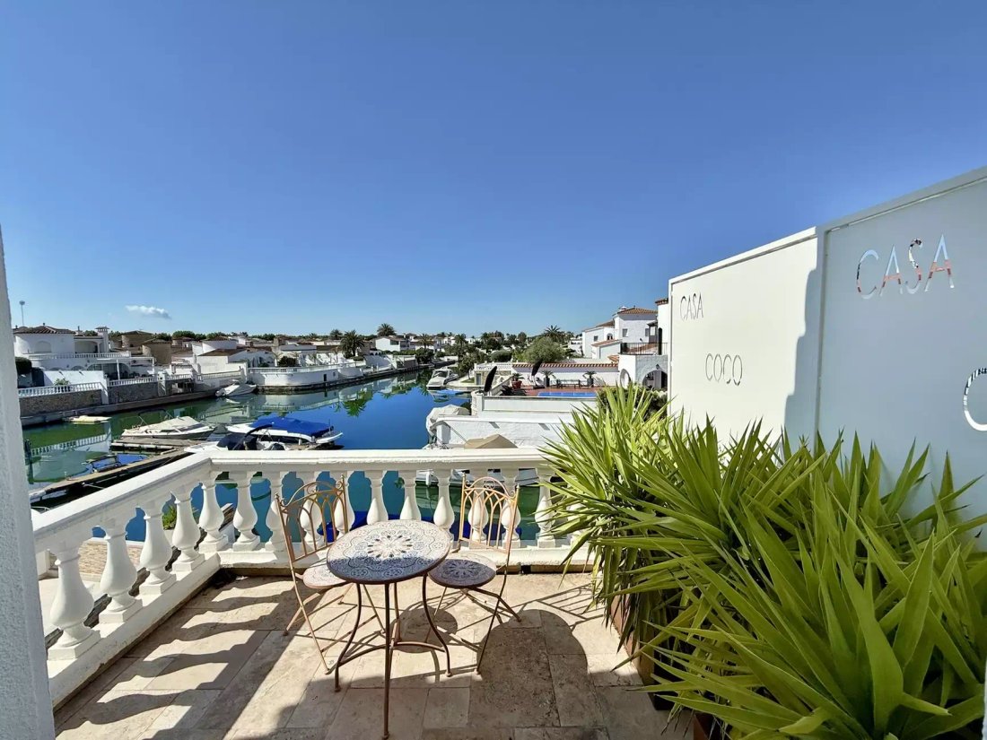 Villa in Empuriabrava, Catalonia, Spain 2 - 18335964