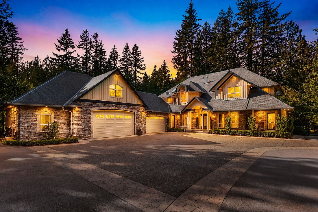 Estate in Maple Ridge, British Columbia, Canada 1 - 18334113
