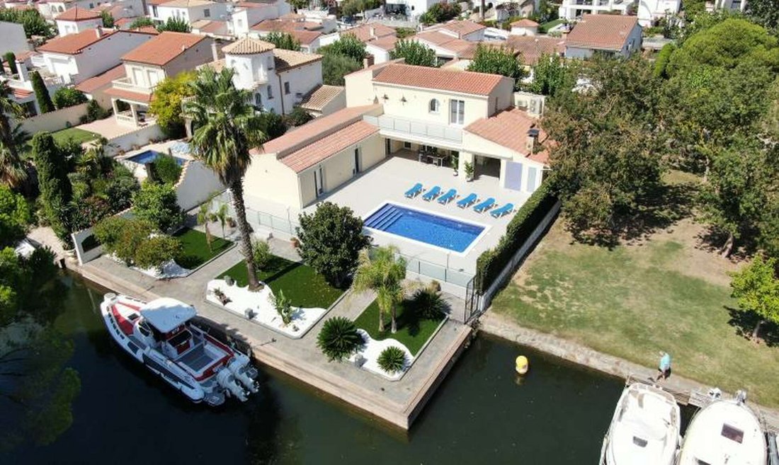 House in Empuriabrava, Catalonia, Spain 1 - 18337004