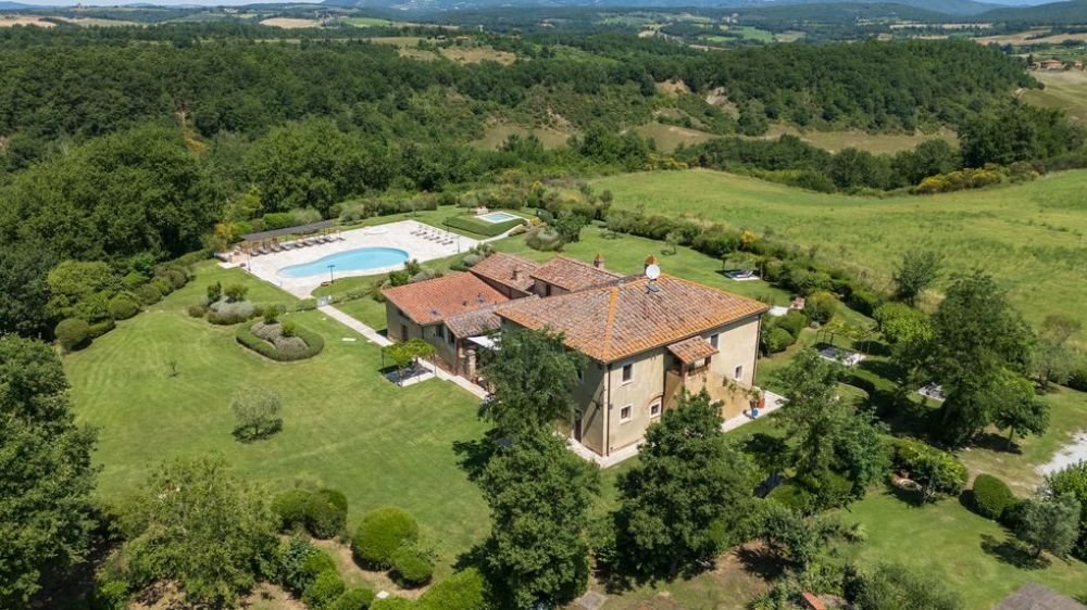 Country House in Asciano, Tuscany, Italy 1 - 18335150