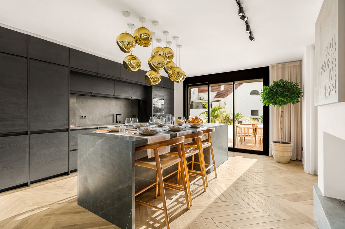 Apartment in Marbella, Andalusia, Spain 2 - 18342833