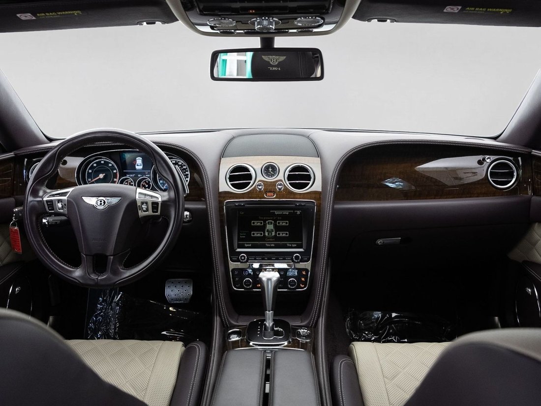 Sedan in North Olmsted, OH, United States 5 - 18343059