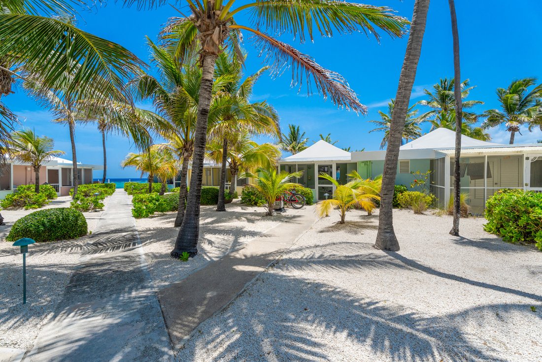 Condo in Rum Point, North Side, Cayman Islands 2 - 18334990
