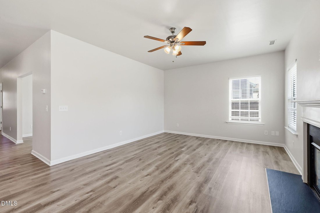 House in Fuquay-Varina, North Carolina, United States 5 - 18340013