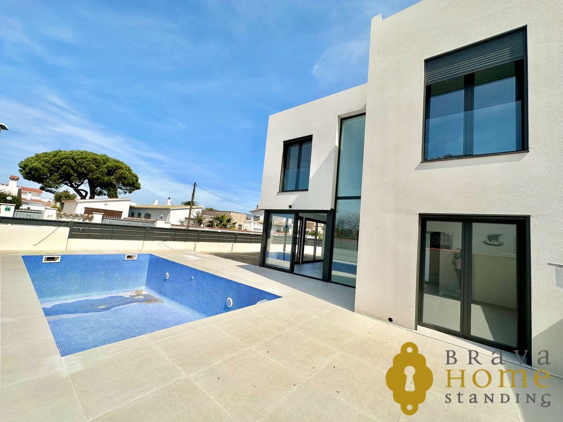 House in Empuriabrava, Catalonia, Spain 2 - 18337570
