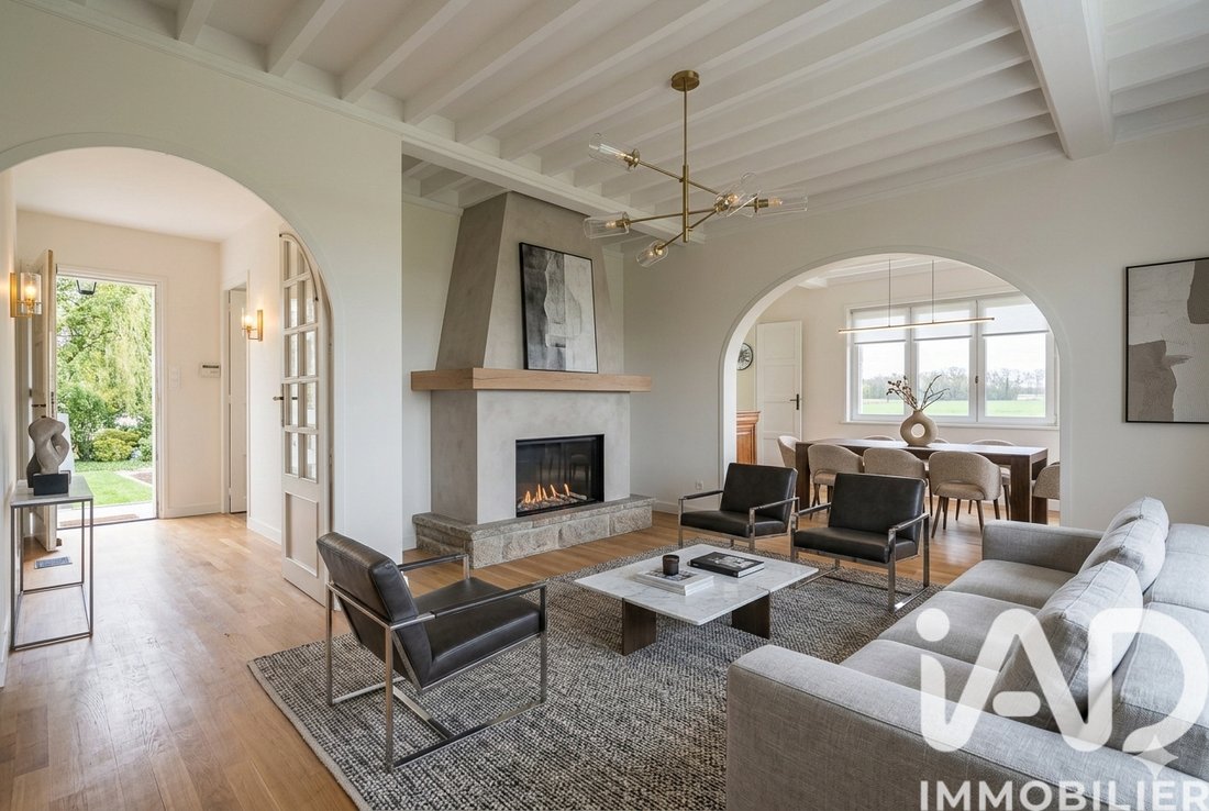 House in Saint-Andre-de-Corcy, Auvergne-Rhône-Alpes, France 5 - 17333483