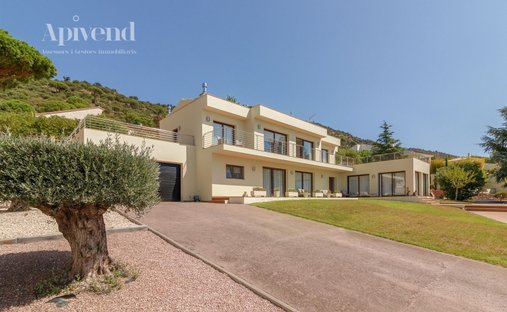 Haus in Pau, Katalonien, Spanien 1