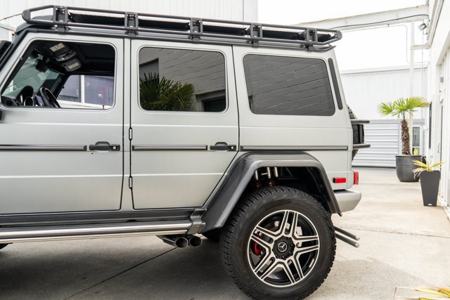 Suv in Bellevue, WA, United States 5 - 18163883
