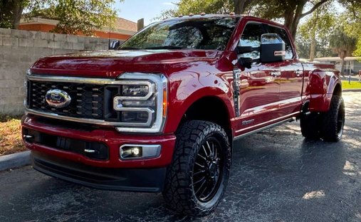 2023 Ford F350 Super Duty Crew Cab Platinum Pickup 4D 8 ft in Tampa, FL, United States 1