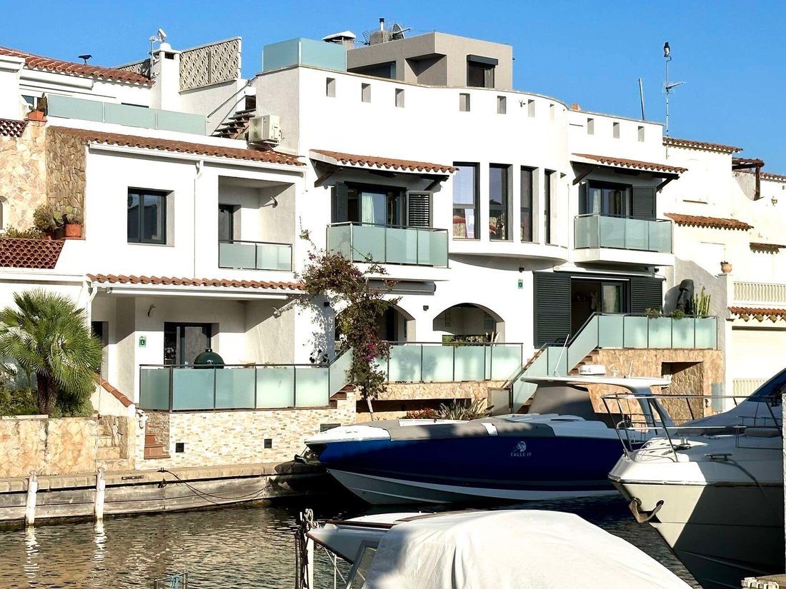 Haus in Empuriabrava, Katalonien, Spanien 4 - 18337710