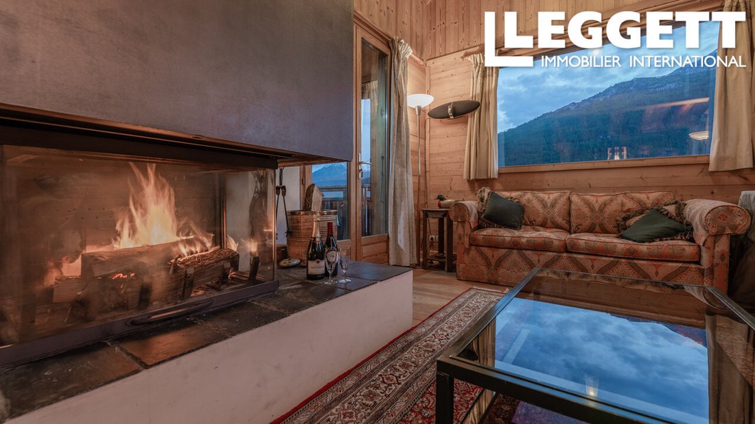 Chalet in Saint-Chaffrey, Provence-Alpes-Côte d'Azur, France 2 - 16887505