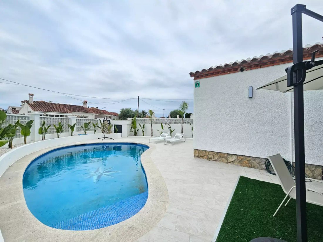 Villa in Empuriabrava, Catalonia, Spain 3 - 18336219