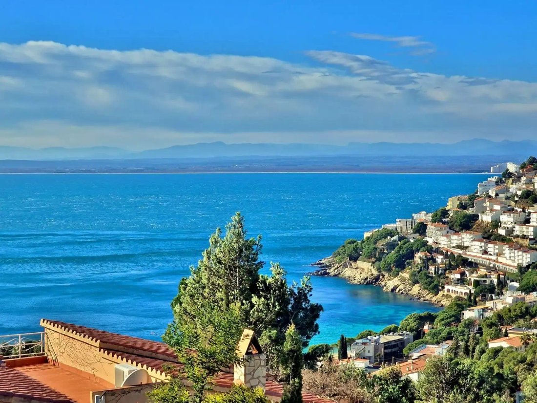 Apartment in Roses, Catalonia, Spain 1 - 18335267