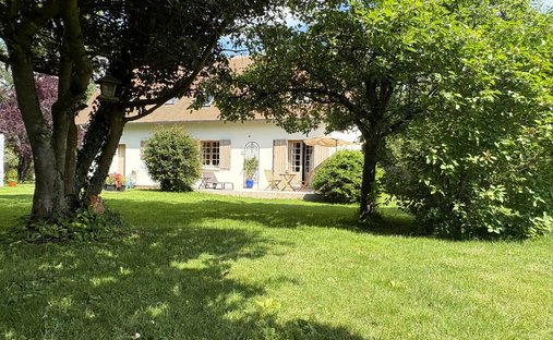 Villa in Saint-Etienne-la-Thillaye, Normandy, France 1