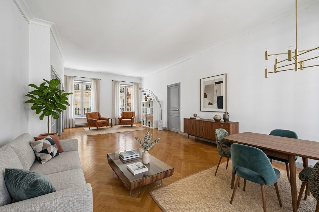 Apartment in Invalides, Paris 7e Arrondissement, Paris 1 - 18267266