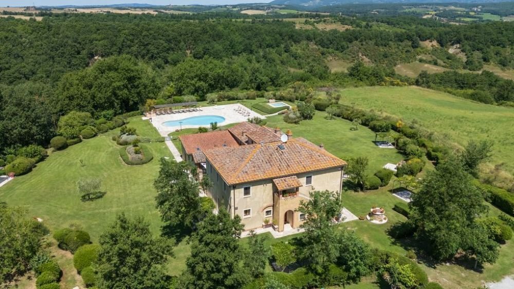Country House in Asciano, Tuscany, Italy 2 - 18335150