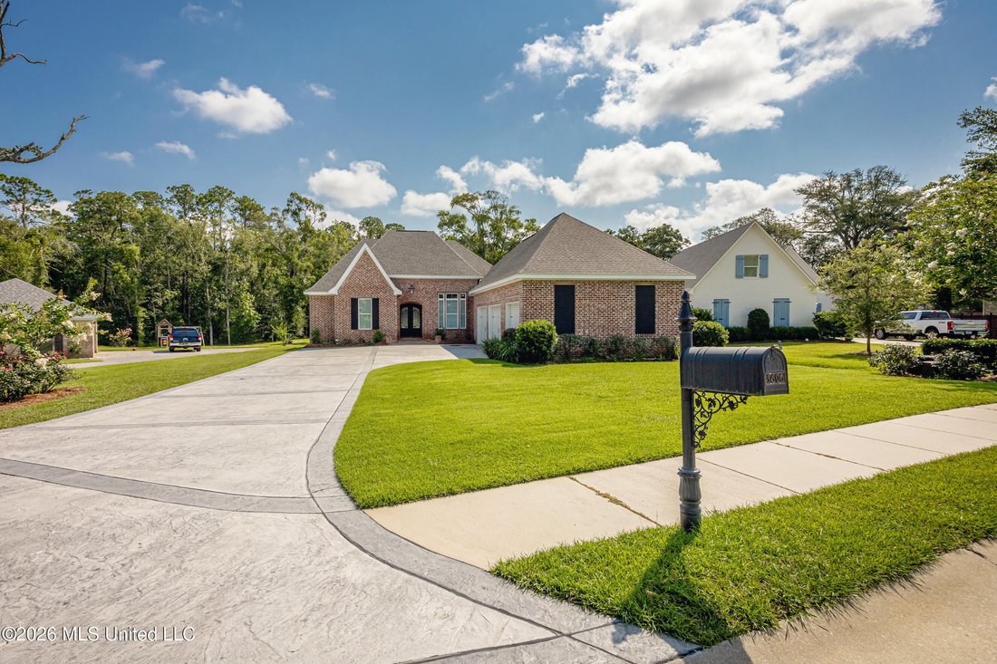 House in Ocean Springs, Mississippi, United States 4 - 18334835
