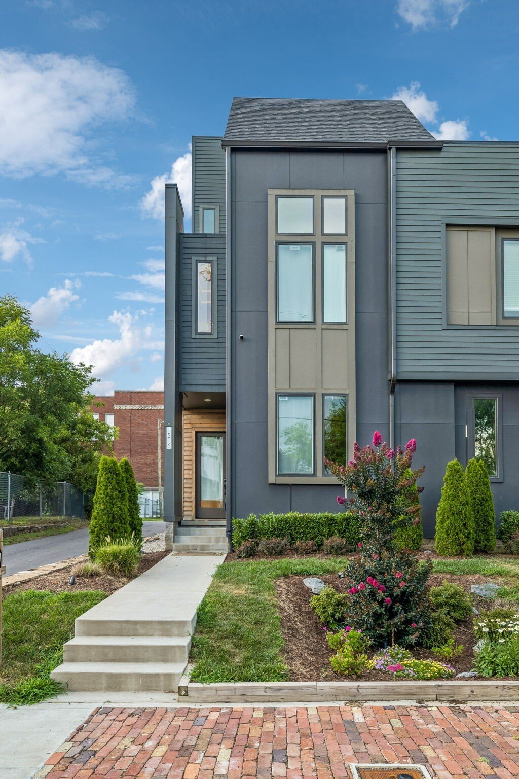 Co Op in Nashville, Tennessee, United States 3 - 18342417