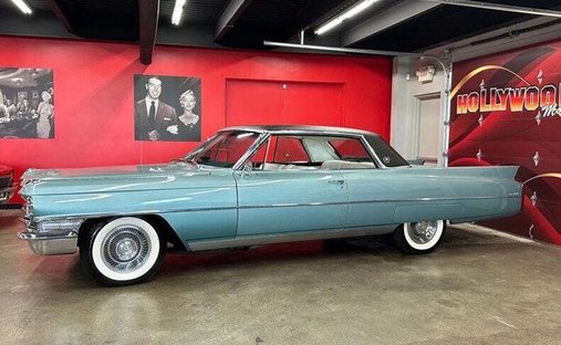 Cadillac Coupe DeVille in Calverton, NY, United States 1