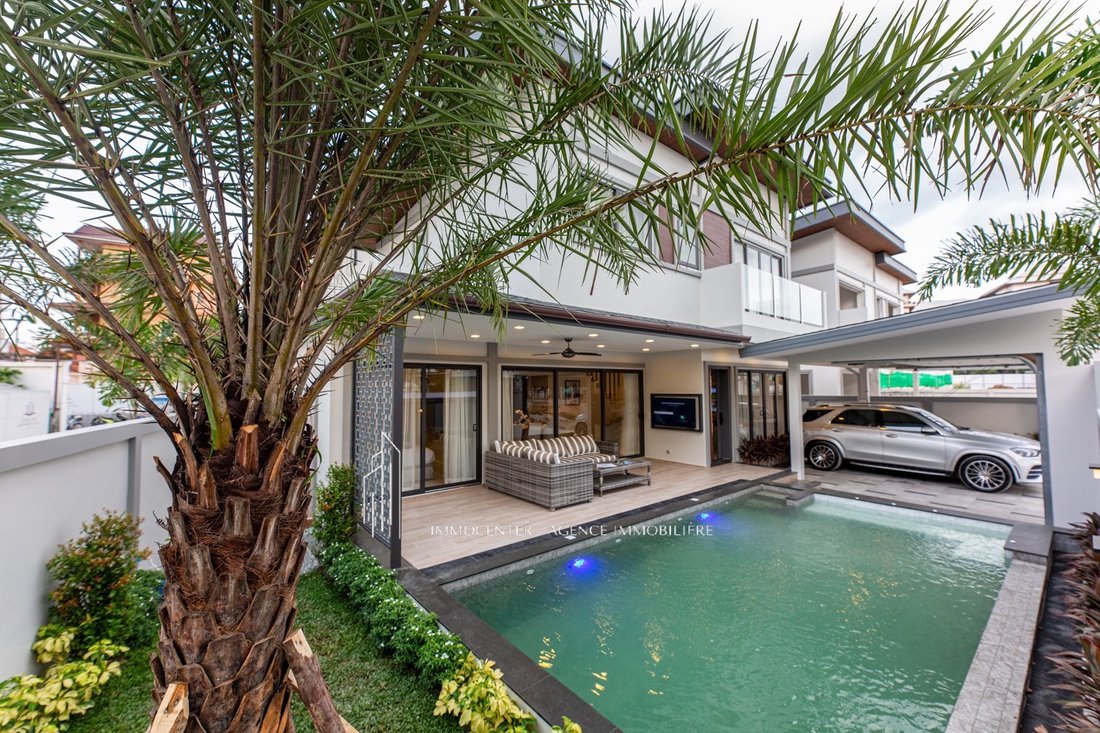 Villa in Pattaya City, Chon Buri, Thailand 1 - 18341281