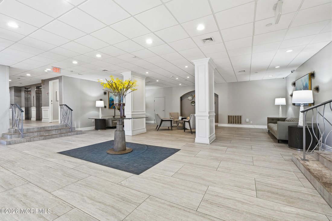 Condo in Long Branch, New Jersey, United States 4 - 18347044
