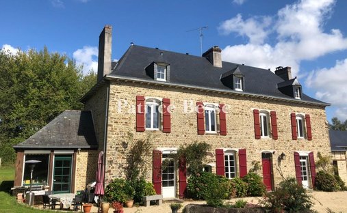 Haus in La Guerche-de-Bretagne, Bretagne, Frankreich 1