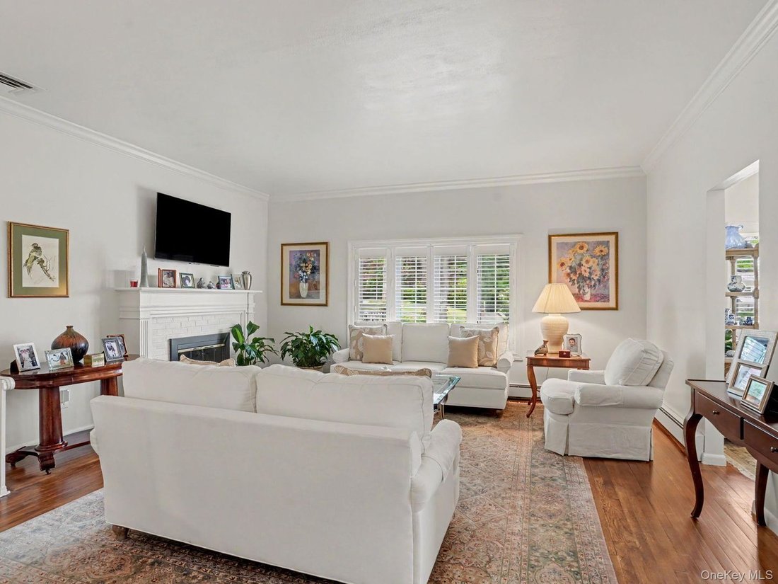 House in White Plains, New York, United States 5 - 18248477