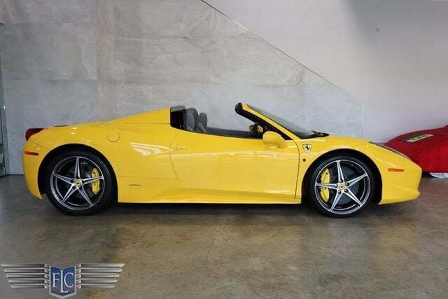 Cabriolet in Ft LAUDERDALE, FL, United States 2 - 10821875