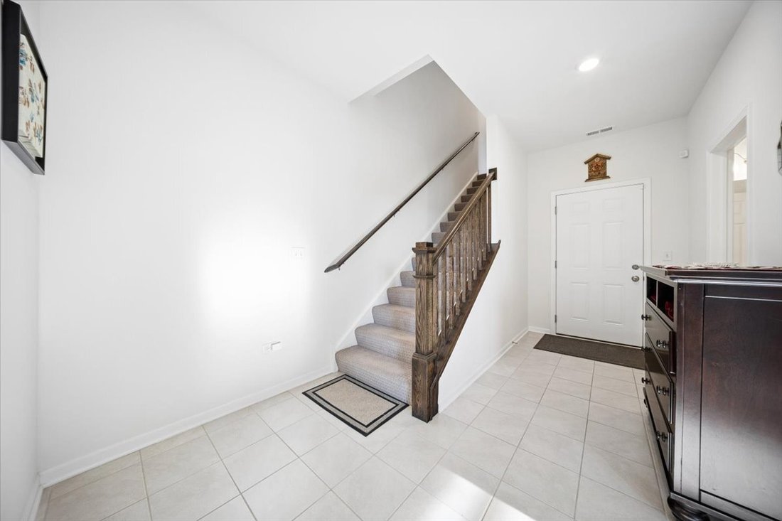 House in Rolling Meadows, Illinois, United States 4 - 18342528