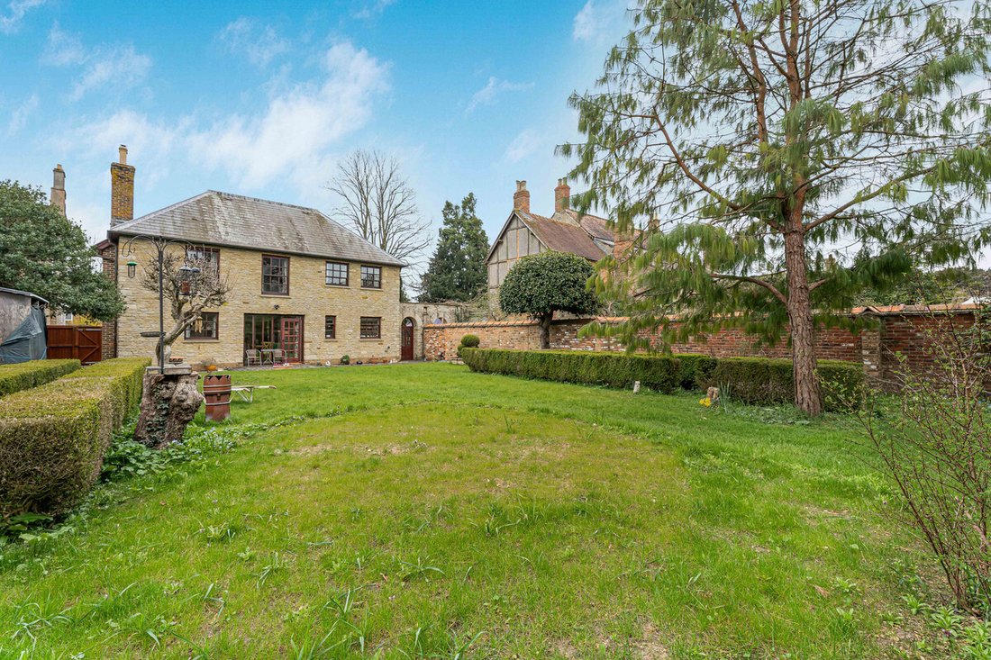 House in Kidlington, England 5 - 18334972