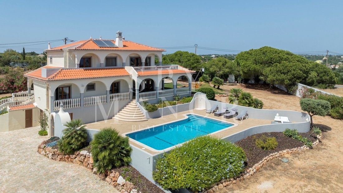 Villa in Lagoa e Carvoeiro, Algarve, Portugal 4 - 18342972