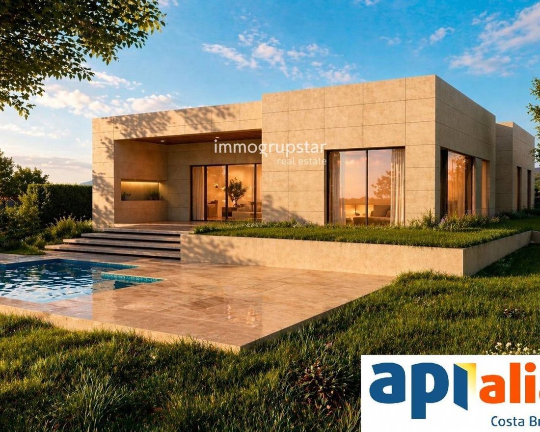 Chalet in Calonge i Sant Antoni, Catalonia, Spain 1 - 18335441