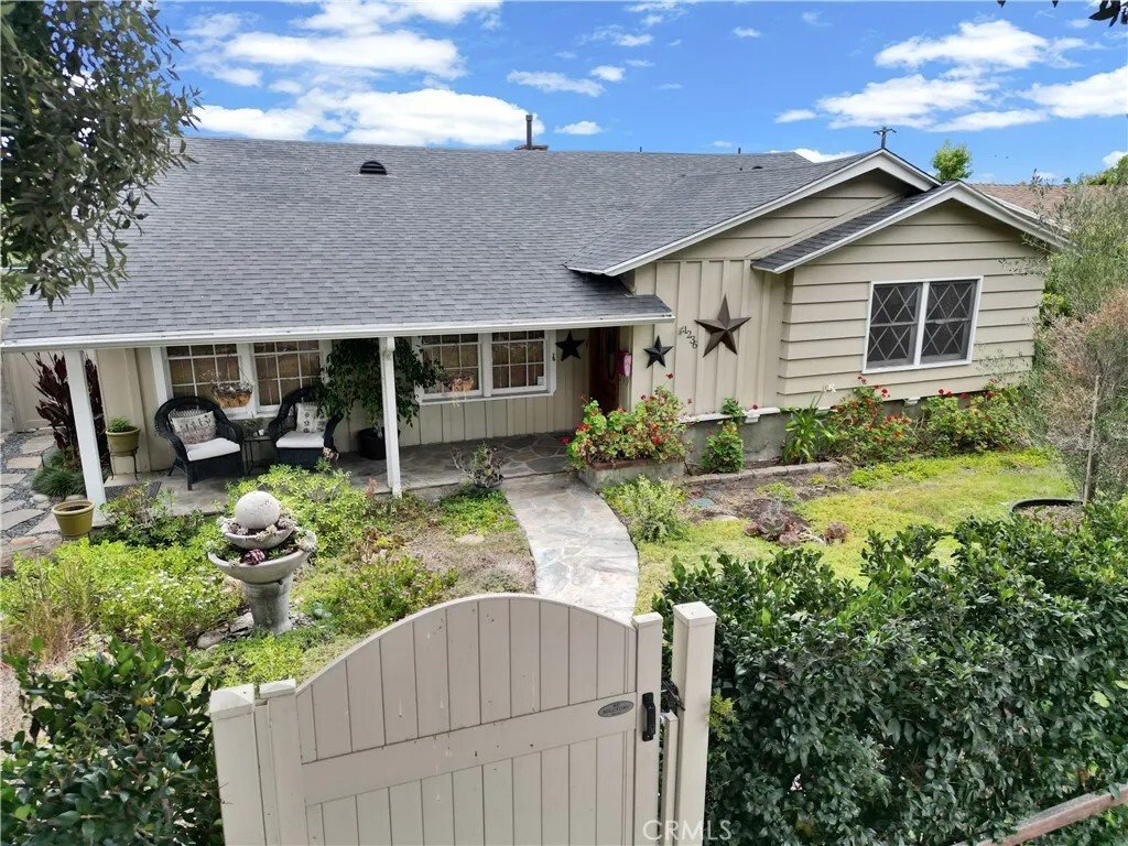 Condo in Fullerton, California, United States 1 - 18336386