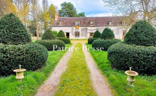 House in Grammont, Tours, France 1