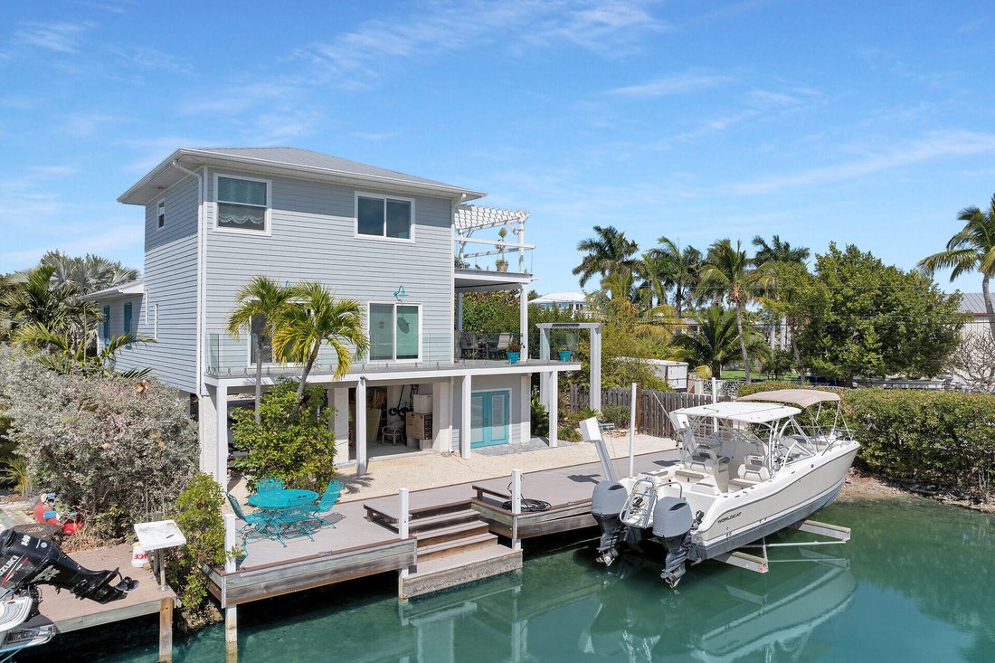 House in Big Pine Key, Florida, United States 5 - 18343836