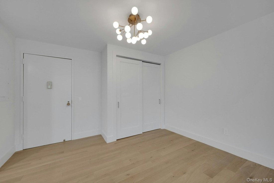 Condo in New Rochelle, New York, United States 3 - 18160389