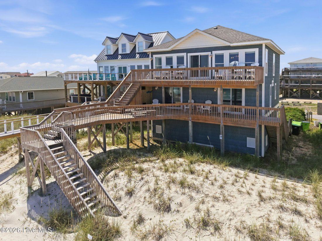 House in North Topsail Beach, North Carolina, United States 2 - 18339941